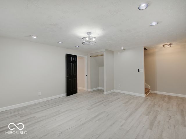 11757 Ledgestone Circle, Fishers, IN 46037