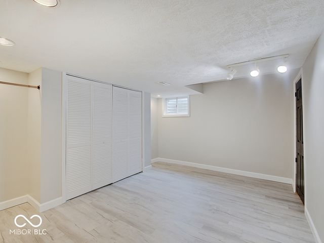 11757 Ledgestone Circle, Fishers, IN 46037