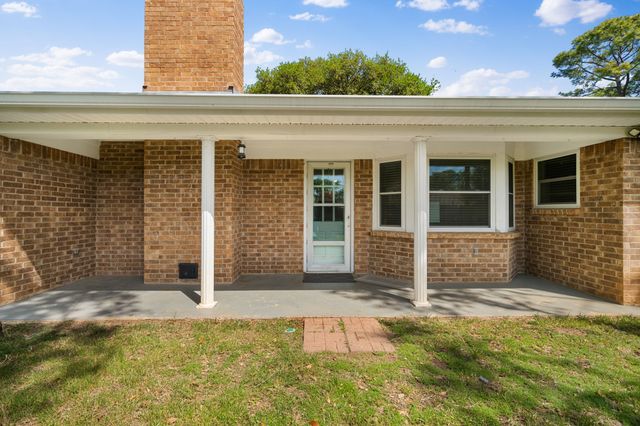1803 Windlea Drive, Euless, TX 76040