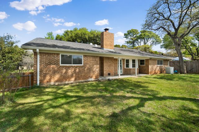 1803 Windlea Drive, Euless, TX 76040