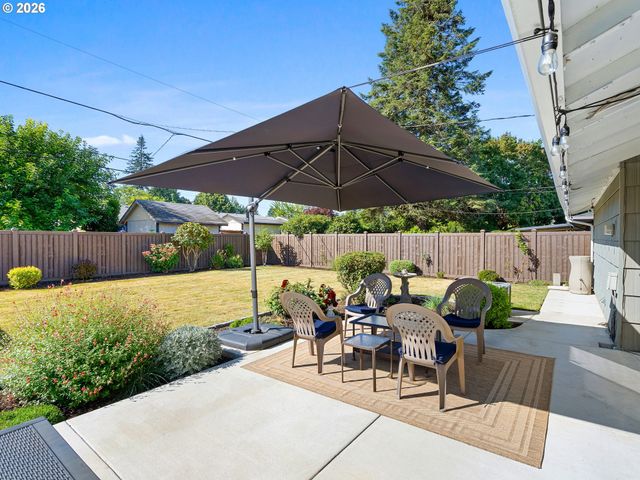 17126 Se TAYLOR St, Portland, OR 97233