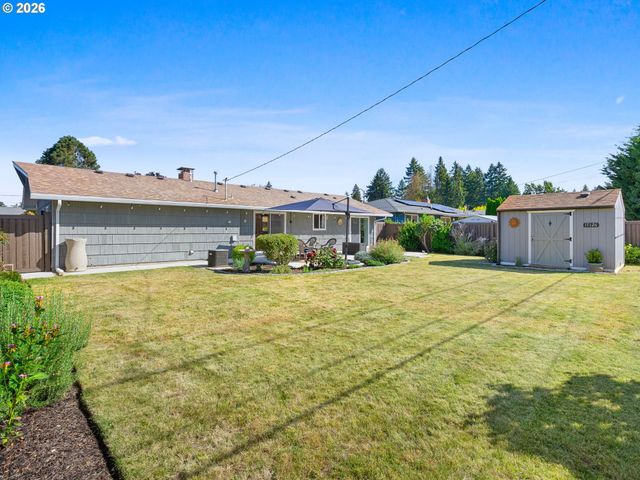 17126 Se TAYLOR St, Portland, OR 97233