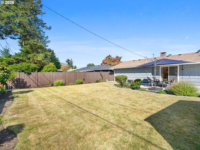 17126 Se TAYLOR St, Portland, OR 97233