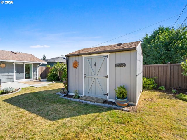 17126 Se TAYLOR St, Portland, OR 97233
