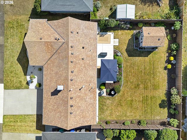 17126 Se TAYLOR St, Portland, OR 97233