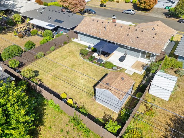 17126 Se TAYLOR St, Portland, OR 97233
