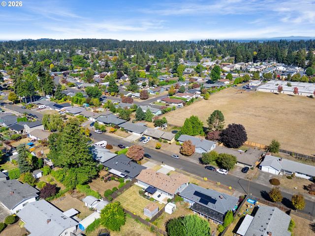 17126 Se TAYLOR St, Portland, OR 97233