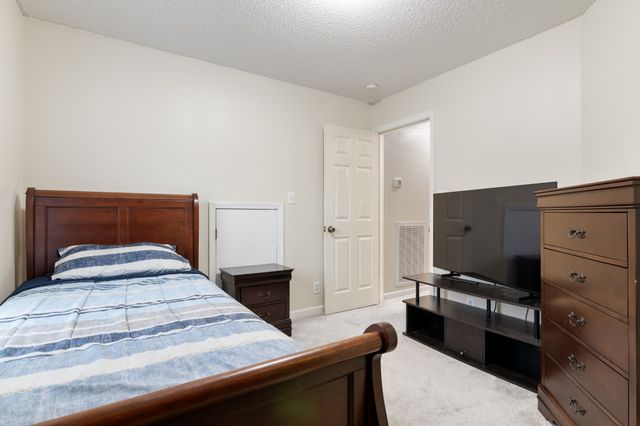 531 Brentwood Cir, Clarksville, TN 37042