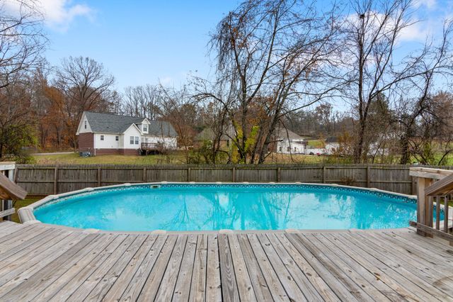 531 Brentwood Cir, Clarksville, TN 37042