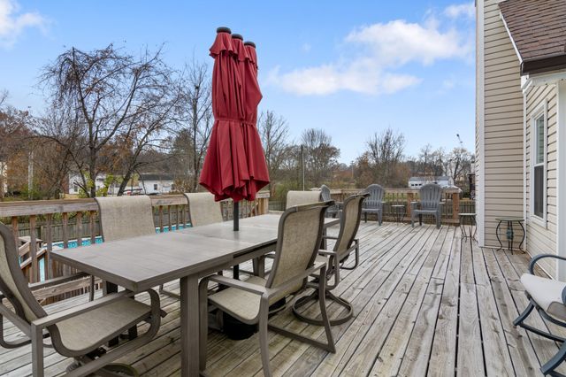 531 Brentwood Cir, Clarksville, TN 37042