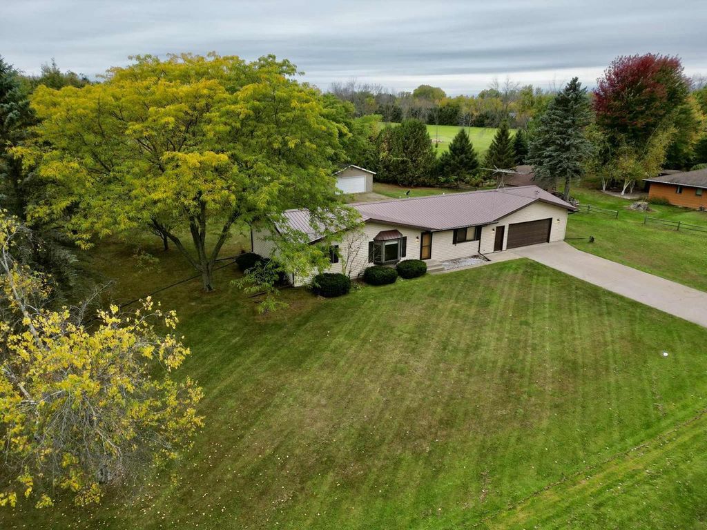W4581 BUSS DRIVE, Cecil, WI 54111