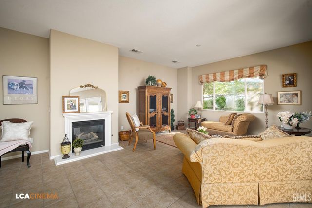 5805 Gold Ranch Way, Bakersfield, CA 93306