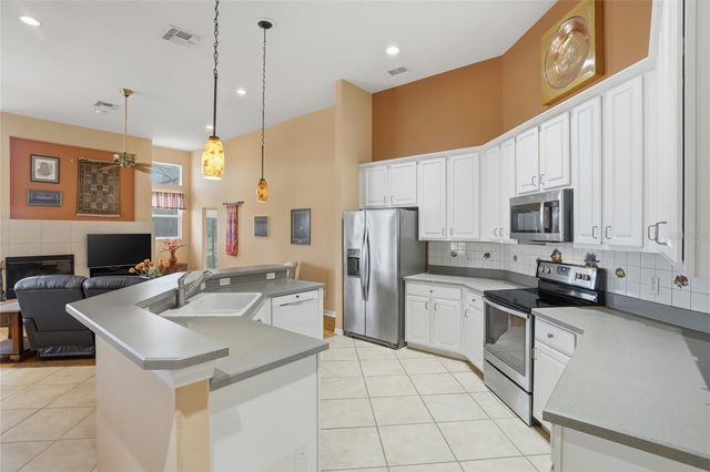 14180 ISLAMORADA DRIVE, Orlando, FL 32837