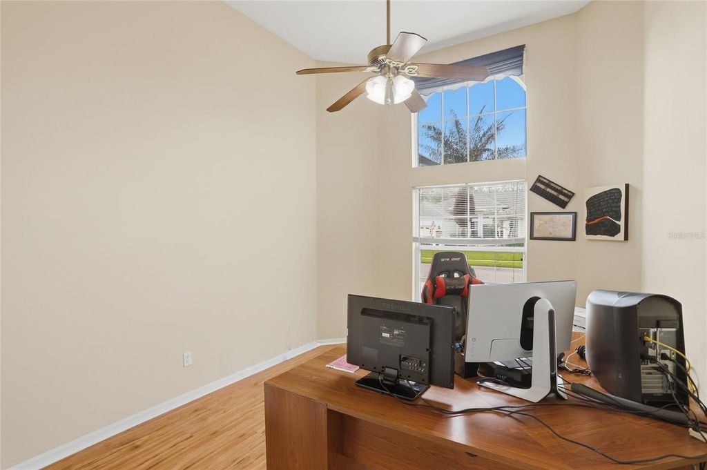 Image 17 of property listing at 14180 ISLAMORADA DRIVE, Orlando, FL 32837