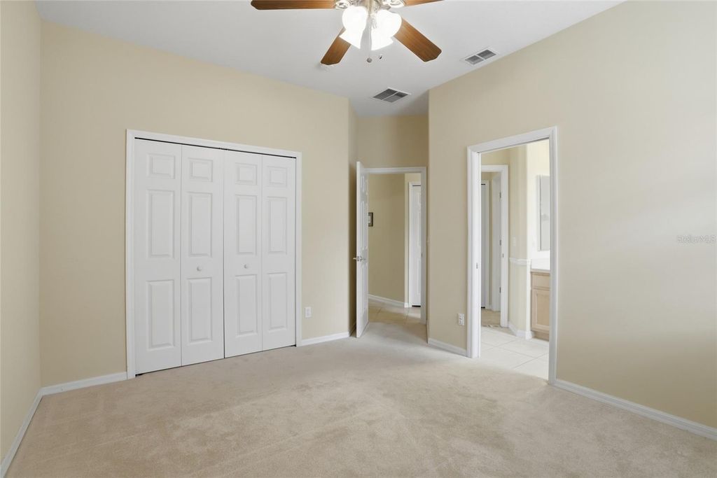 Image 26 of property listing at 14180 ISLAMORADA DRIVE, Orlando, FL 32837