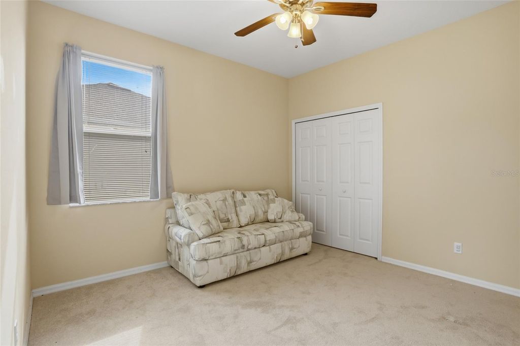 Image 31 of property listing at 14180 ISLAMORADA DRIVE, Orlando, FL 32837