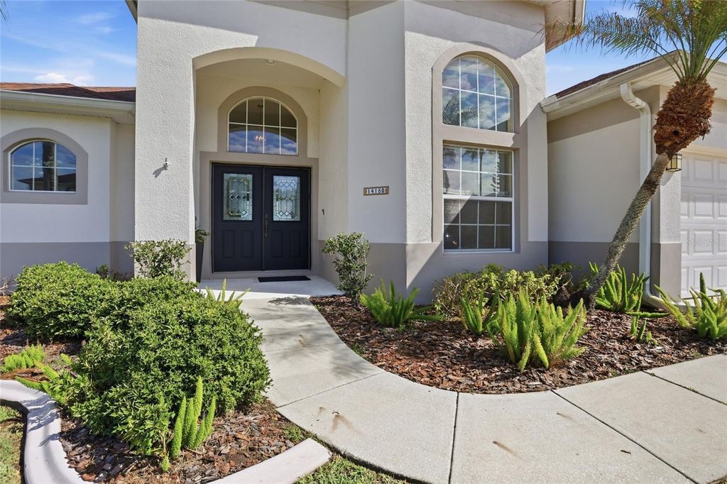 Image 5 of property listing at 14180 ISLAMORADA DRIVE, Orlando, FL 32837