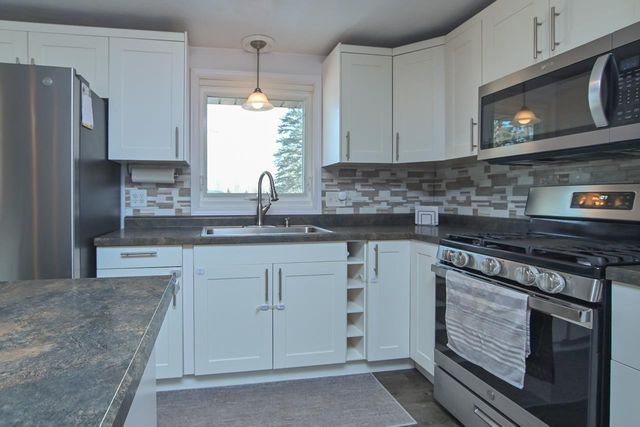 1332 SUNRAY LANE, Green Bay, WI 54313