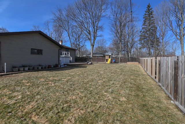 1332 SUNRAY LANE, Green Bay, WI 54313