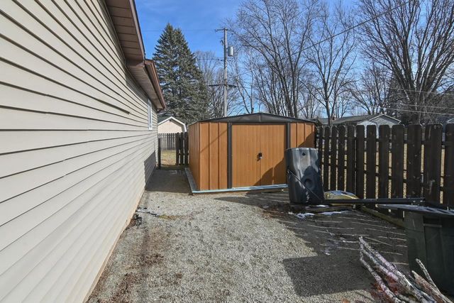 1332 SUNRAY LANE, Green Bay, WI 54313