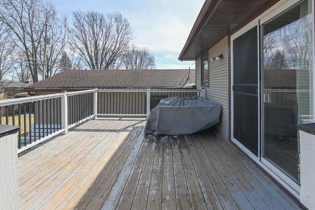 1332 SUNRAY LANE, Green Bay, WI 54313