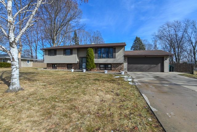 1332 SUNRAY LANE, Green Bay, WI 54313