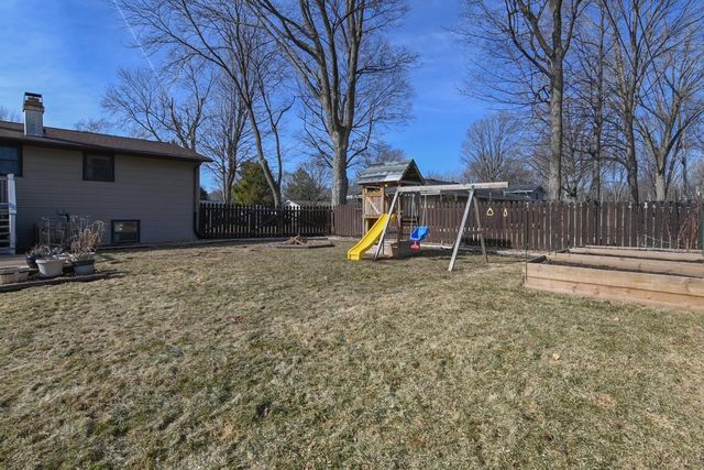 1332 SUNRAY LANE, Green Bay, WI 54313