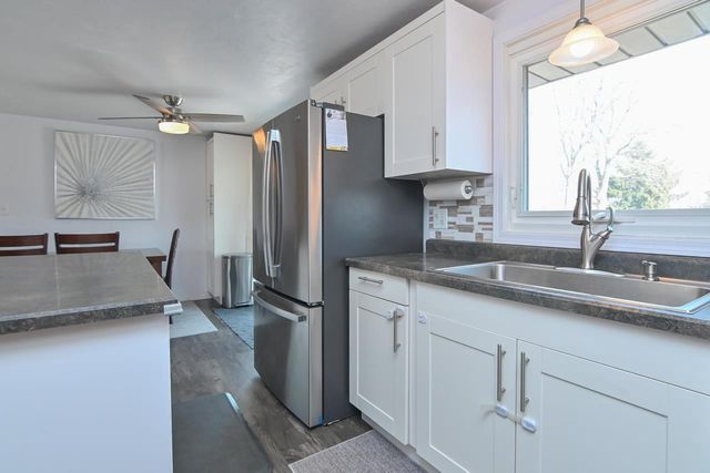 1332 SUNRAY LANE, Green Bay, WI 54313