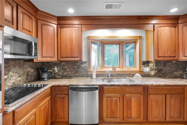 3915 Hecktown Road, Bethlehem Twp, PA 18020