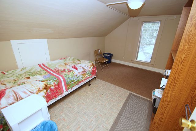 116 N THORNWOOD Avenue, Davenport, IA 52802