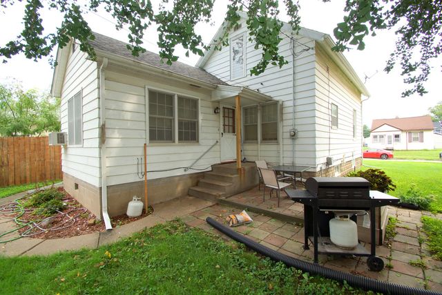 116 N THORNWOOD Avenue, Davenport, IA 52802