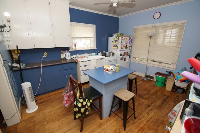 116 N THORNWOOD Avenue, Davenport, IA 52802
