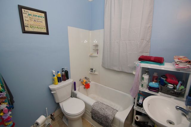 116 N THORNWOOD Avenue, Davenport, IA 52802