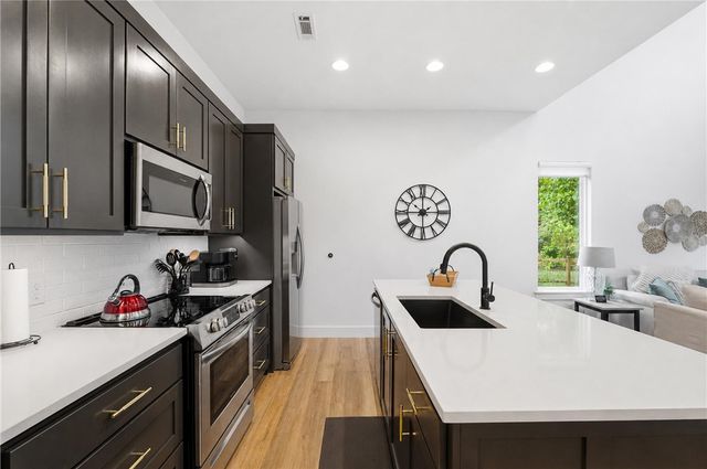 3 Dulverton Drive, Bella Vista, AR 72715