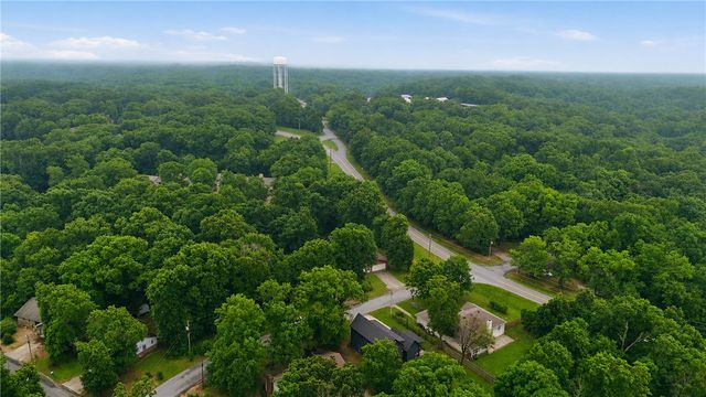 3 Dulverton Drive, Bella Vista, AR 72715