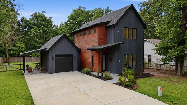 3 Dulverton Drive, Bella Vista, AR 72715