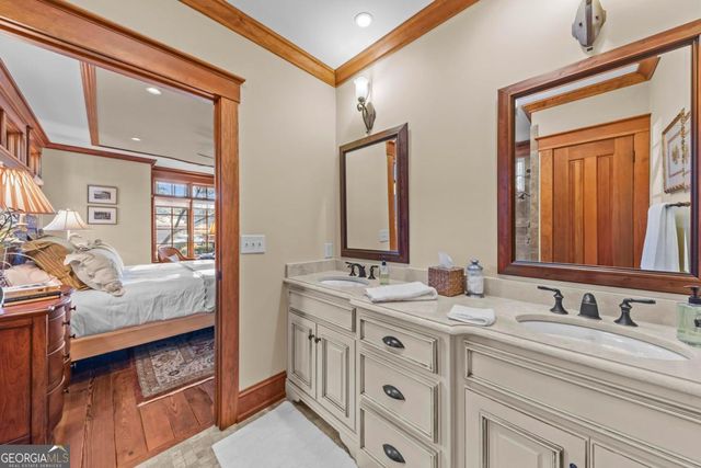 1230 Cottage Lane Lane E, Greensboro, GA 30642