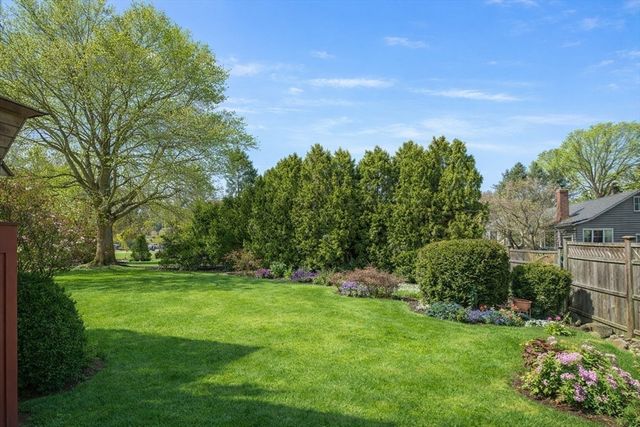 27 Evans Rd., Marblehead, MA 01945