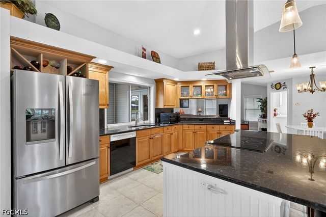 12593 Coconut Creek CT, Fort Myers, FL 33908