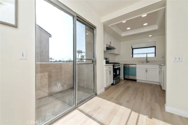 2038 S Bon View Avenue A, Ontario, CA 91761
