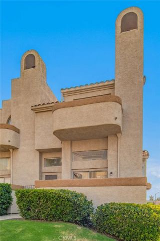 2038 S Bon View Avenue A, Ontario, CA 91761