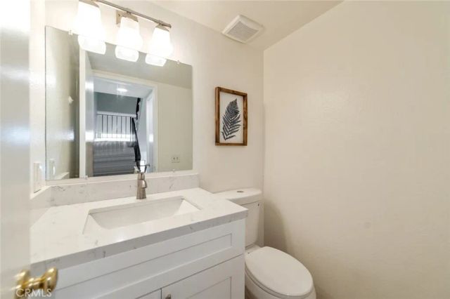 2038 S Bon View Avenue A, Ontario, CA 91761