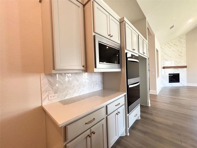 4834 Parkgate Avenue, Fulshear, TX 77441