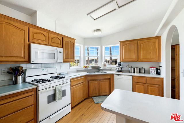 29500 Heathercliff Rd. 3, Malibu, CA 90265