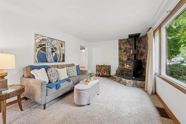 2427 BARBARA AVENUE, Appleton, WI 54915