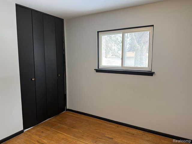 8411 Monroe Boulevard, Taylor, MI 48180