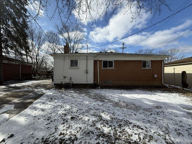 8411 Monroe Boulevard, Taylor, MI 48180