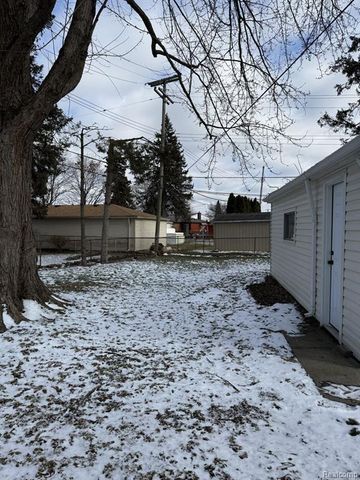 8411 Monroe Boulevard, Taylor, MI 48180