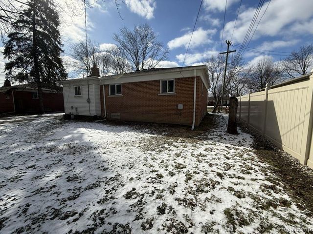 8411 Monroe Boulevard, Taylor, MI 48180