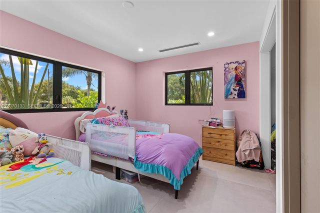 200 N 52nd Avenue, Hollywood, FL 33021